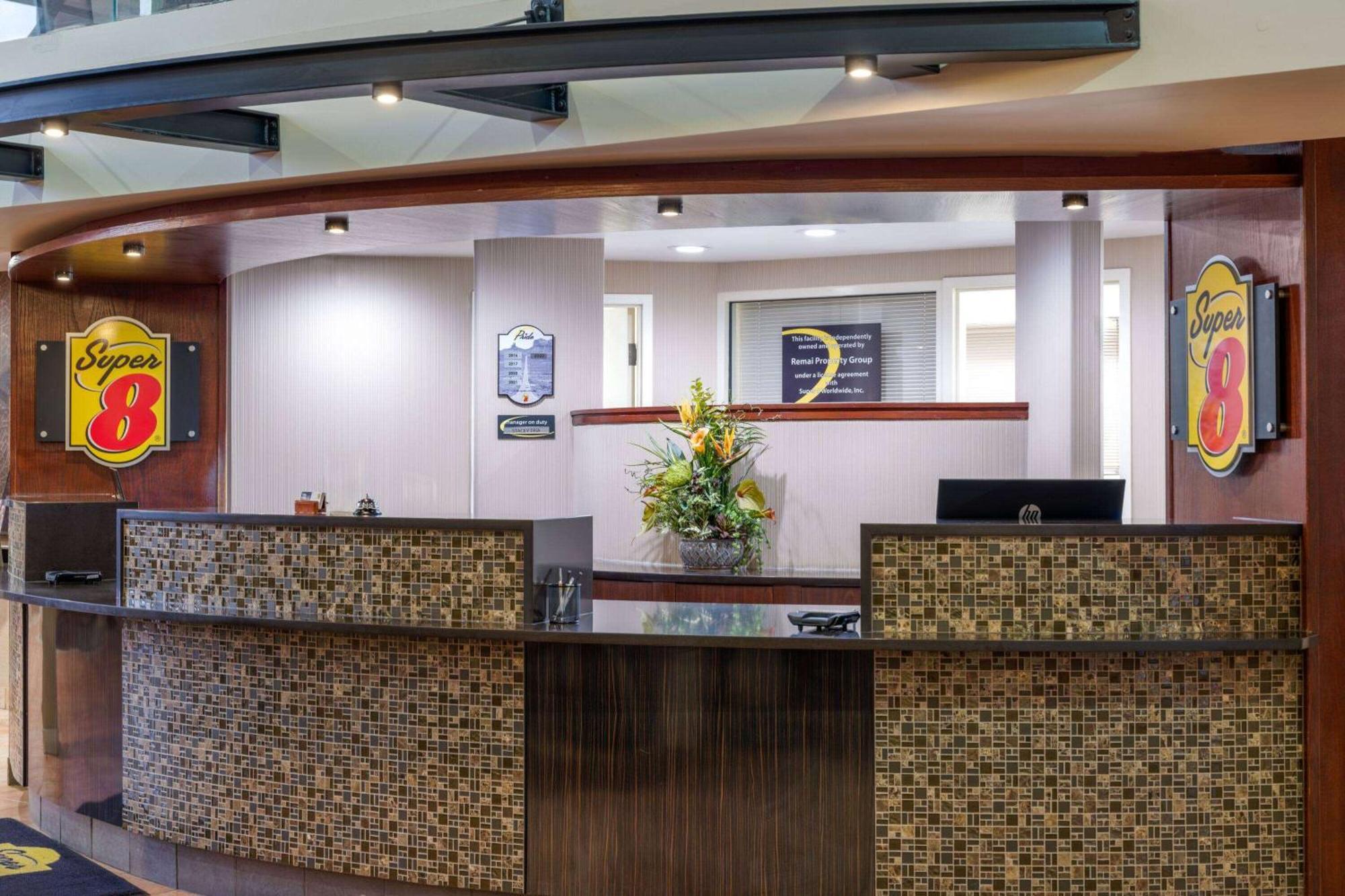Super 8 By Wyndham Sherwood Park/edmonton Area Hotel Sherwood Park